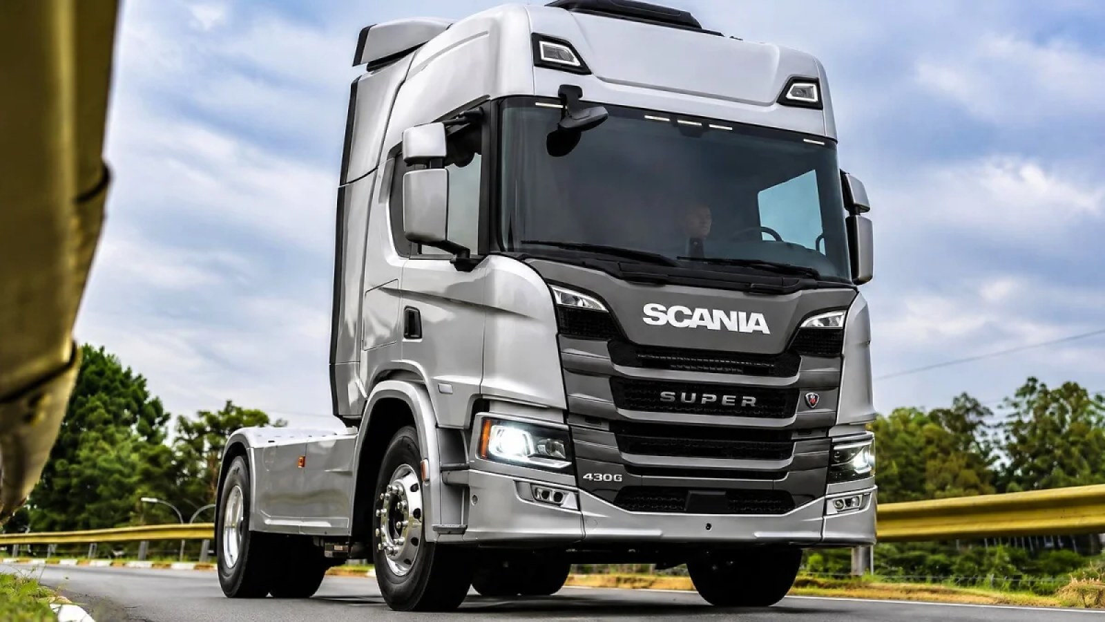 Scania Super 11 litros: até 430 cv e diesel utilizável a 97%