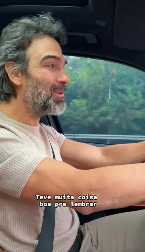 Tadeu Schmidt abre o jogo sobre perdas e viagem marcante