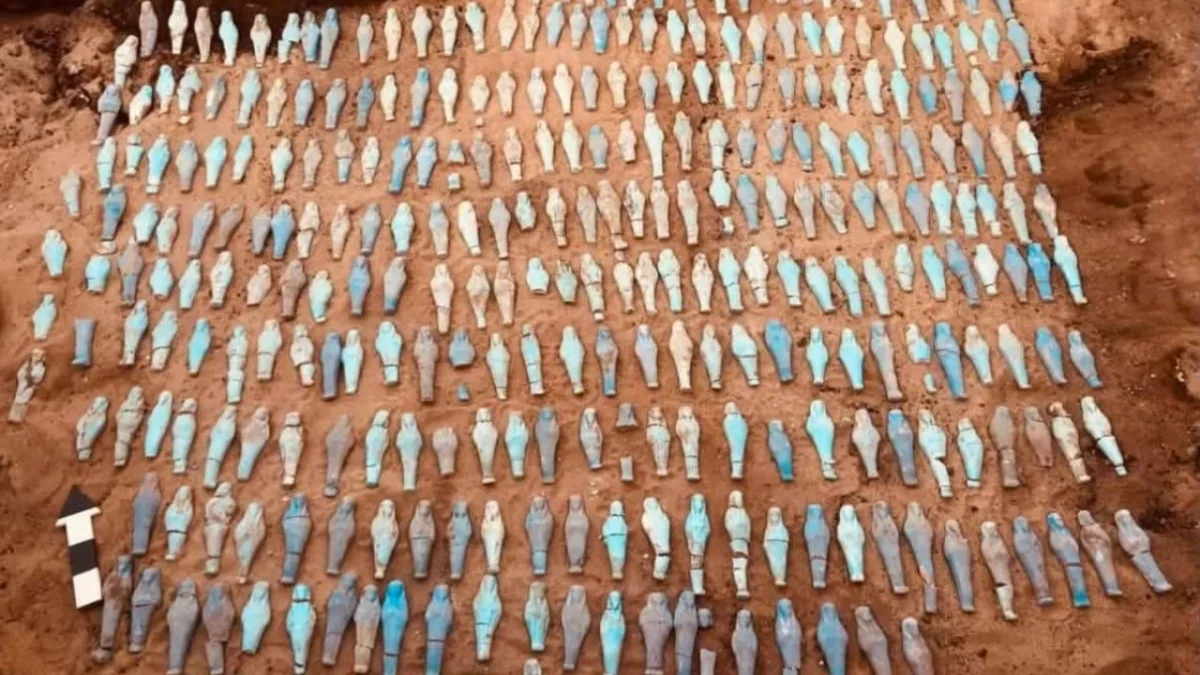 560 estatuetas revelam segredos de culto funerário no Egito