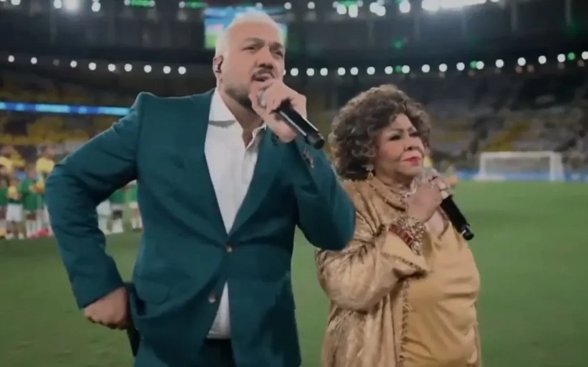 Belo e Alcione viram alvo de críticas após erro no Hino Nacional