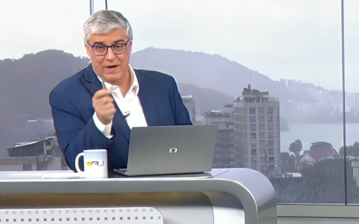 Flávio Fachel imita Dory, arrisca 'baleiês' e causa risos ao vivo