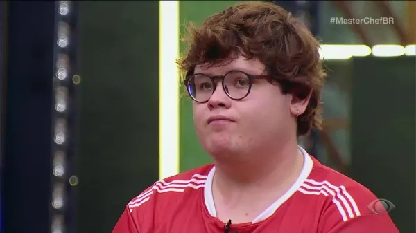 Eliminação chocante: Felipe é 3º a deixar o MasterChef