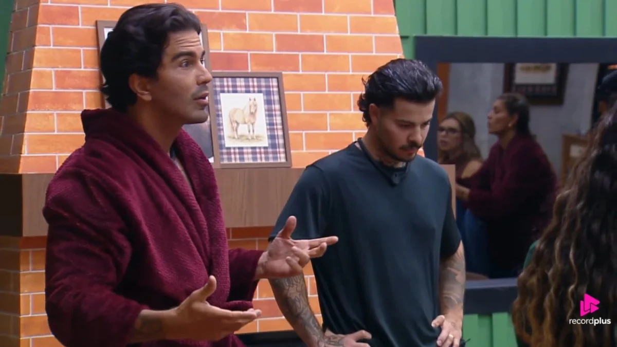 A Fazenda 18: Alfredo expõe Jottapê e recebe acusação de busca por visibilidade