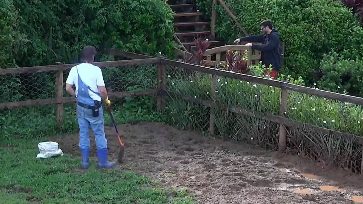 A Fazenda: Daniel chama Lucas de "vampiro" em troca de farpas