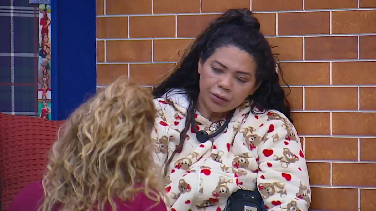 A Fazenda: Darlin Ferrattry diz "Ela foi má" sobre Giovanna Gold