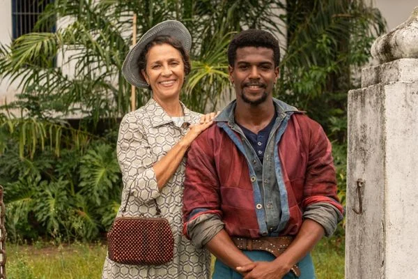 A Nobreza do Amor: Caetana desafia compromisso de Tonho