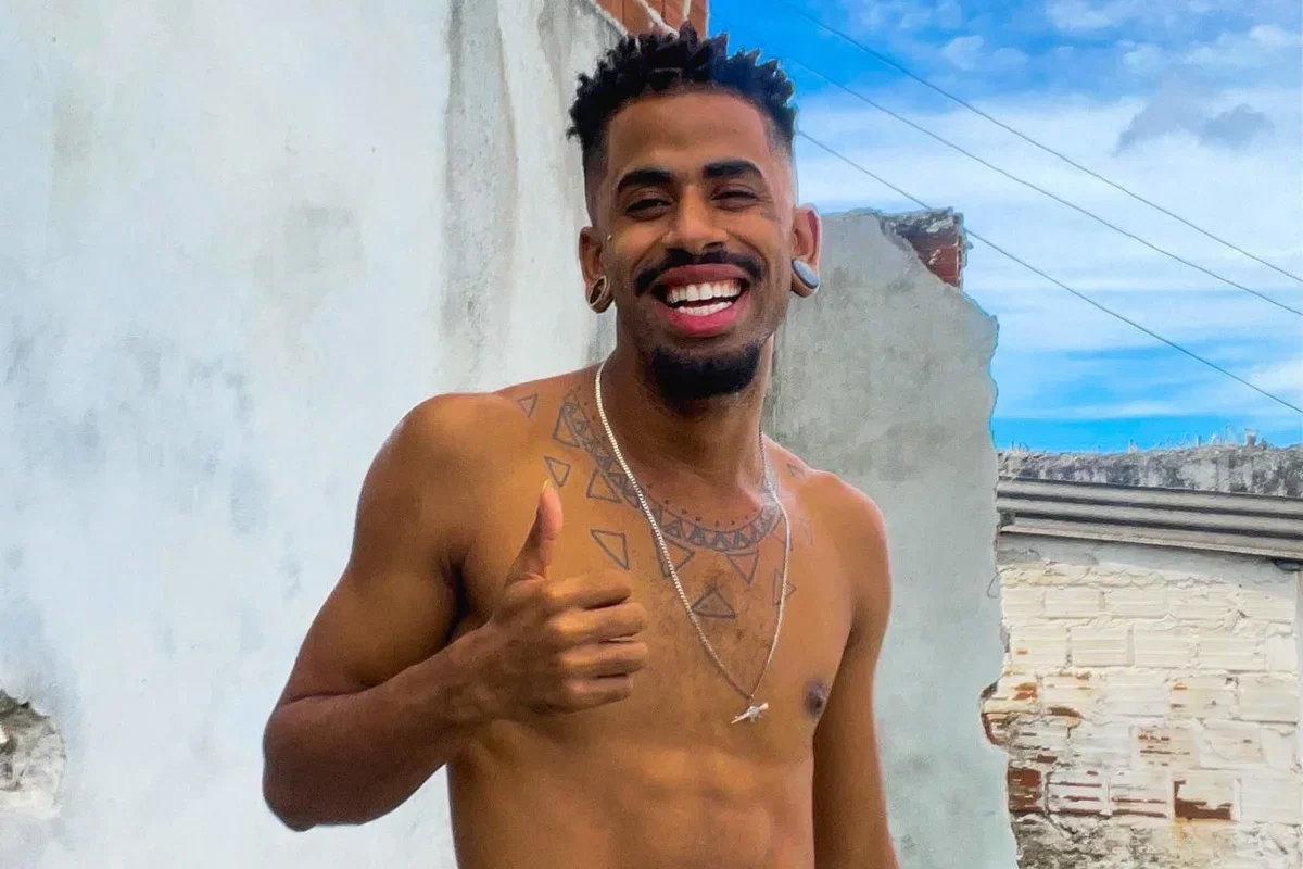 Afroito cancela vaquinha de R$ 1 milhão após ataques nas redes