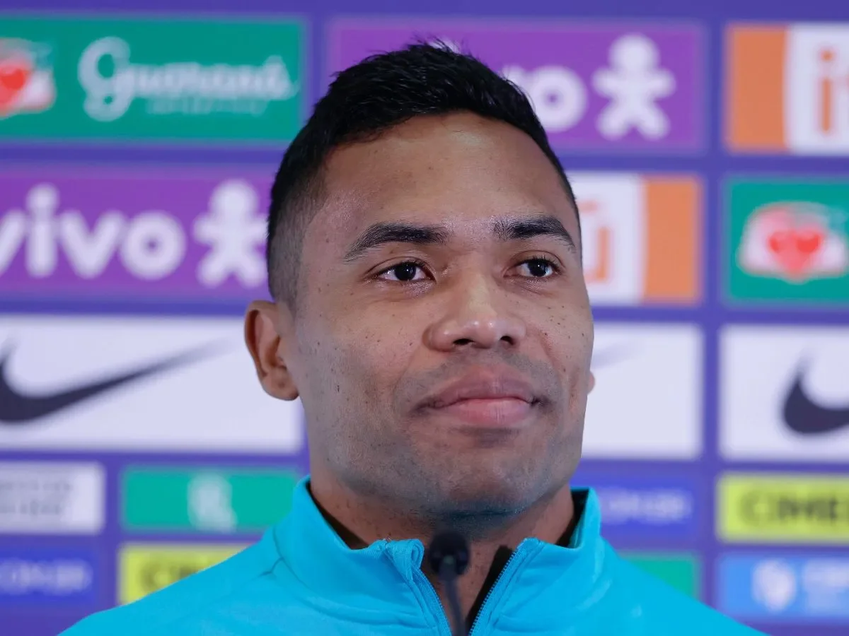 Alex Sandro garante permanência e liderança no Flamengo
