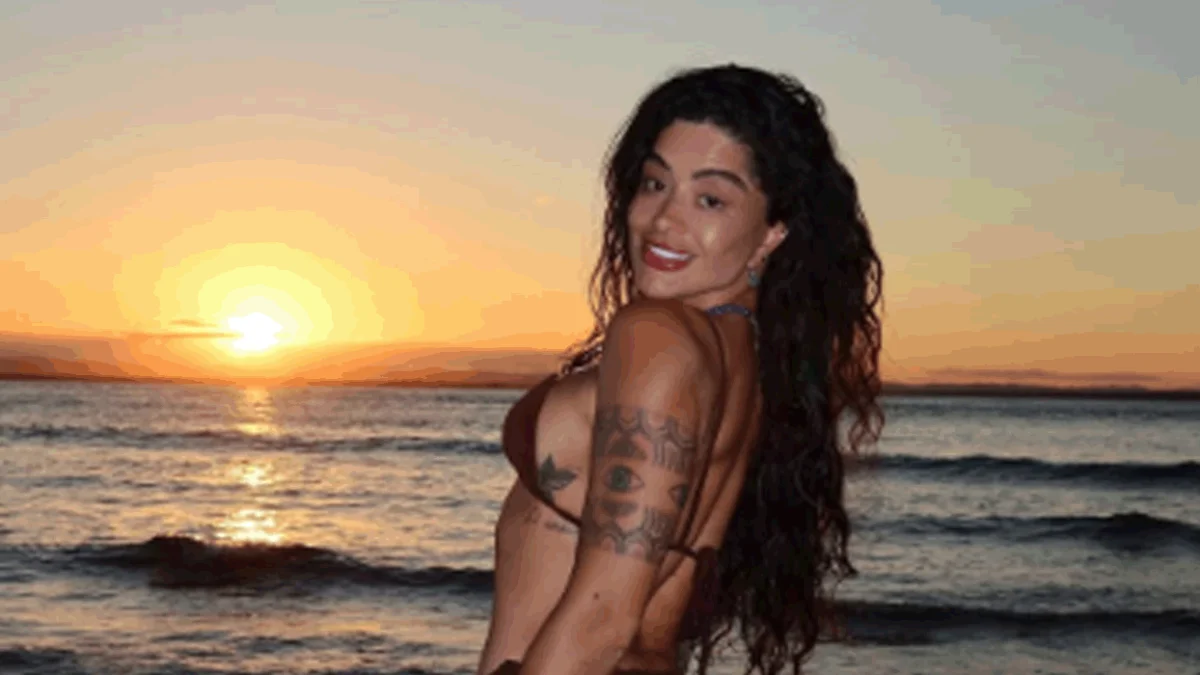 Aline Campos destaca "Tudo se transforma" em post sobre pôr do sol