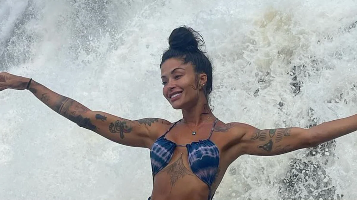 Aline Campos posta reflexão poderosa após cachoeira