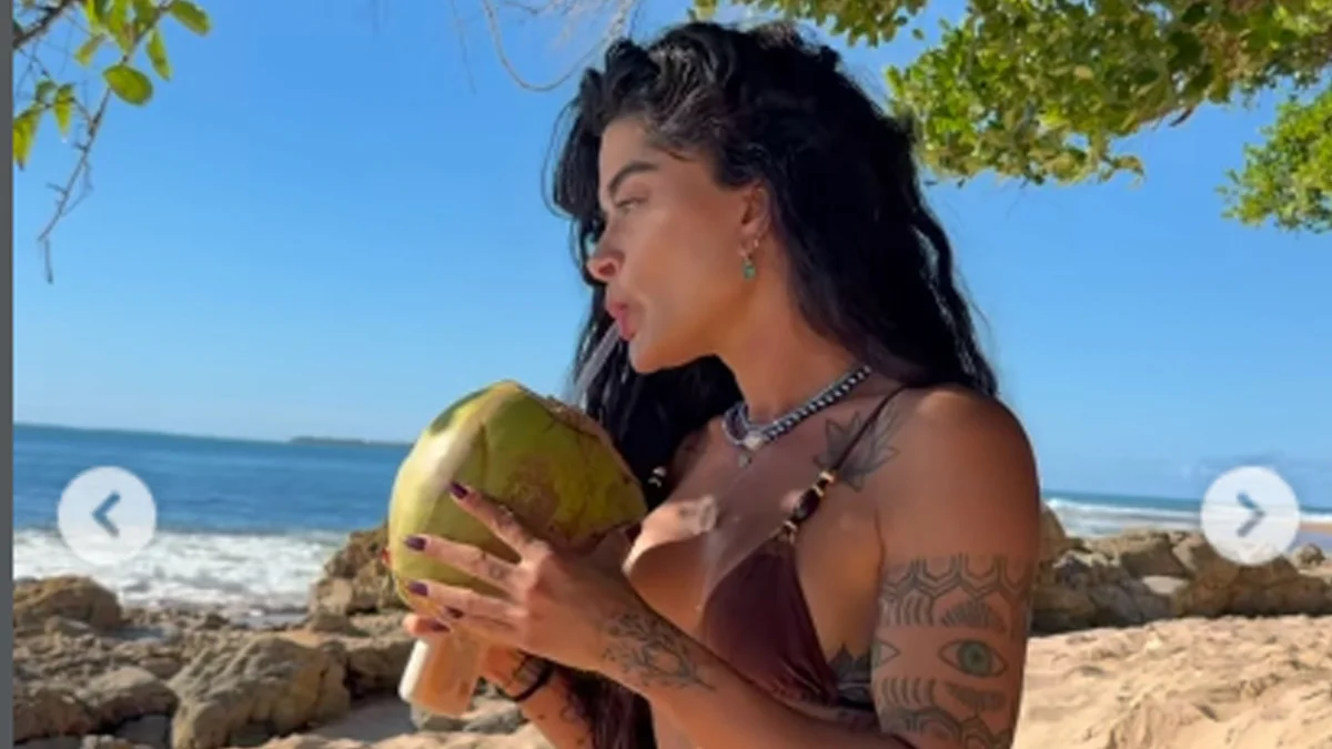 Aline Campos relembra 'um salzinho da Bahia' e mostra saudade