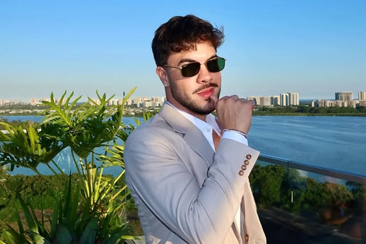 Álvaro: mosquito no ouvido exigiu quatro lavagens
