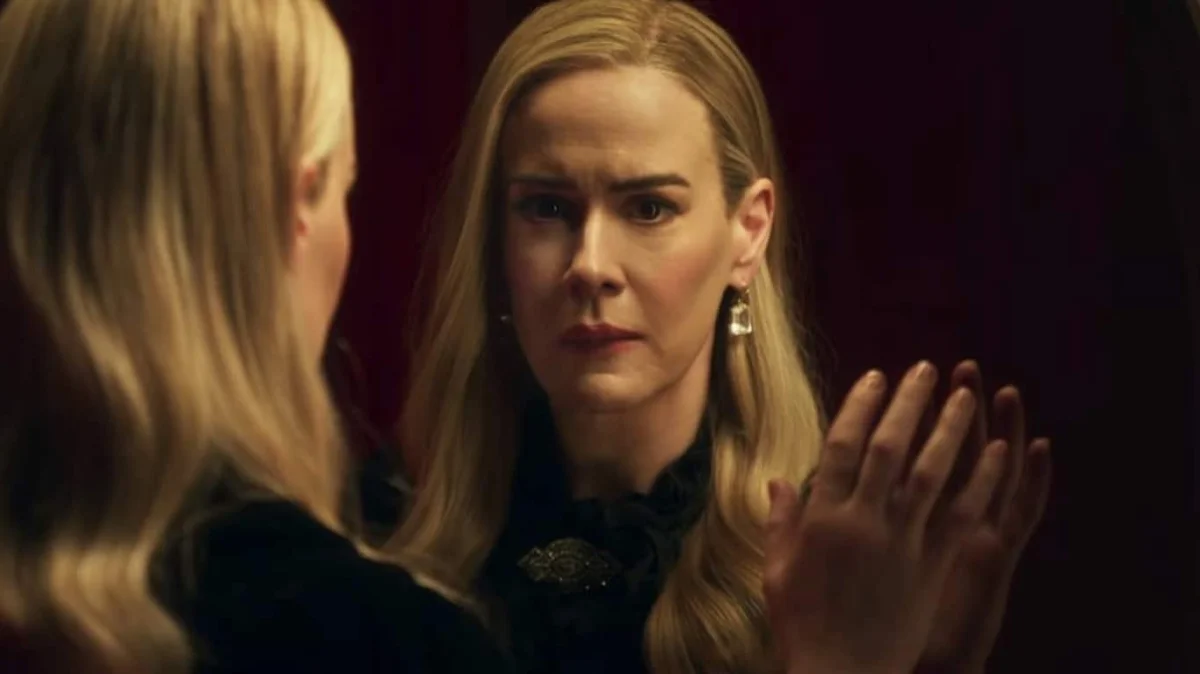 American Horror Story: Jessica Lange volta com 4 papéis em reunião histórica