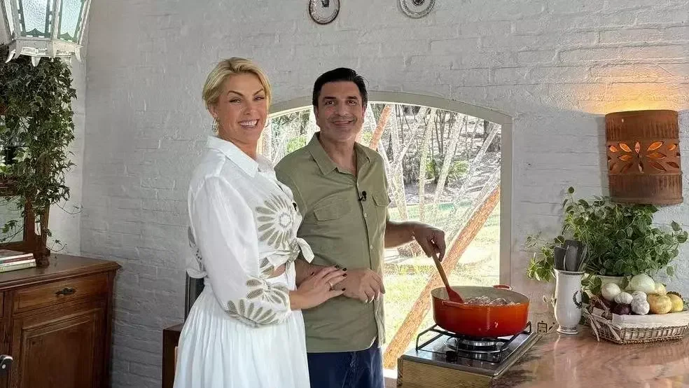Ana Hickmann terá dois vestidos e entrará com o filho