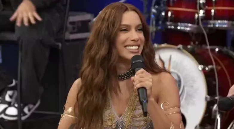 Anitta quase foi Letícia: coincidência no nome da família