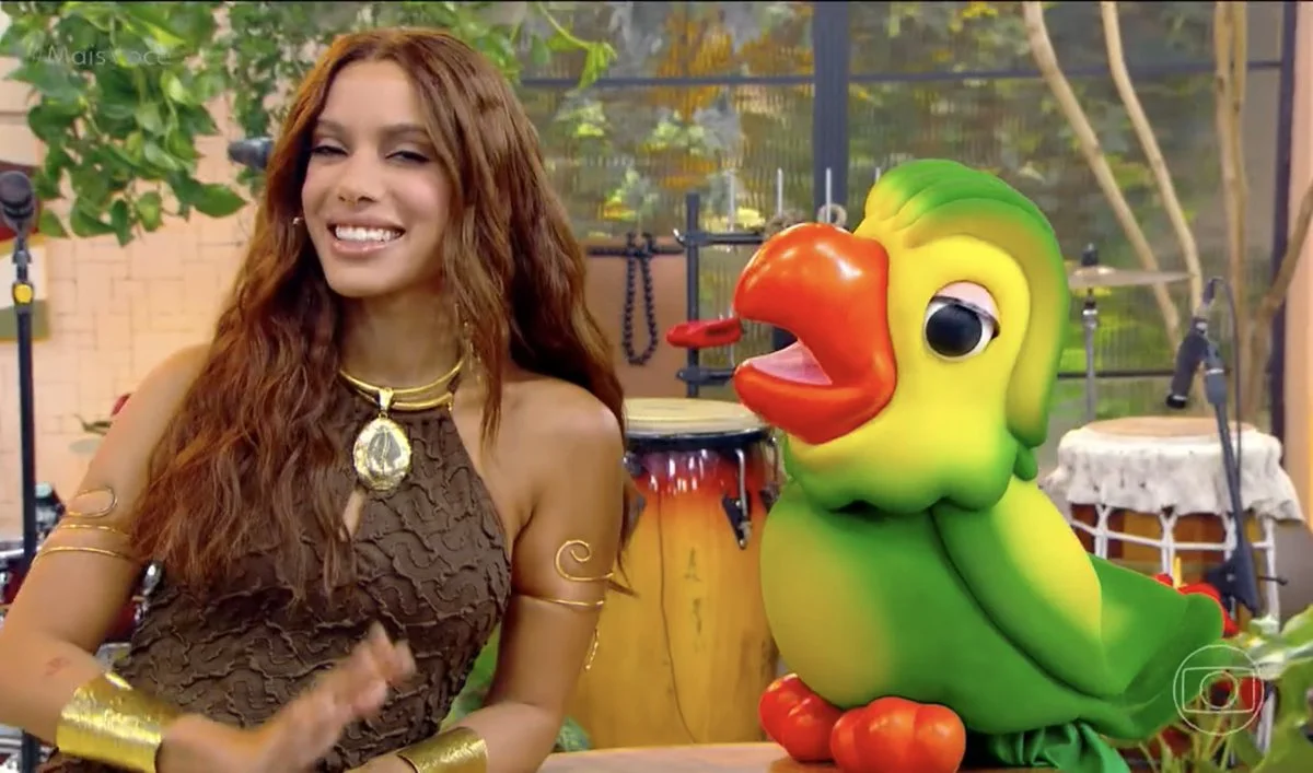 Anitta volta ao "Mais Você" e quebra hiato de 12 anos