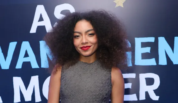 Any Gabrielly: álbum solo pronto inclui colaboração de Melly