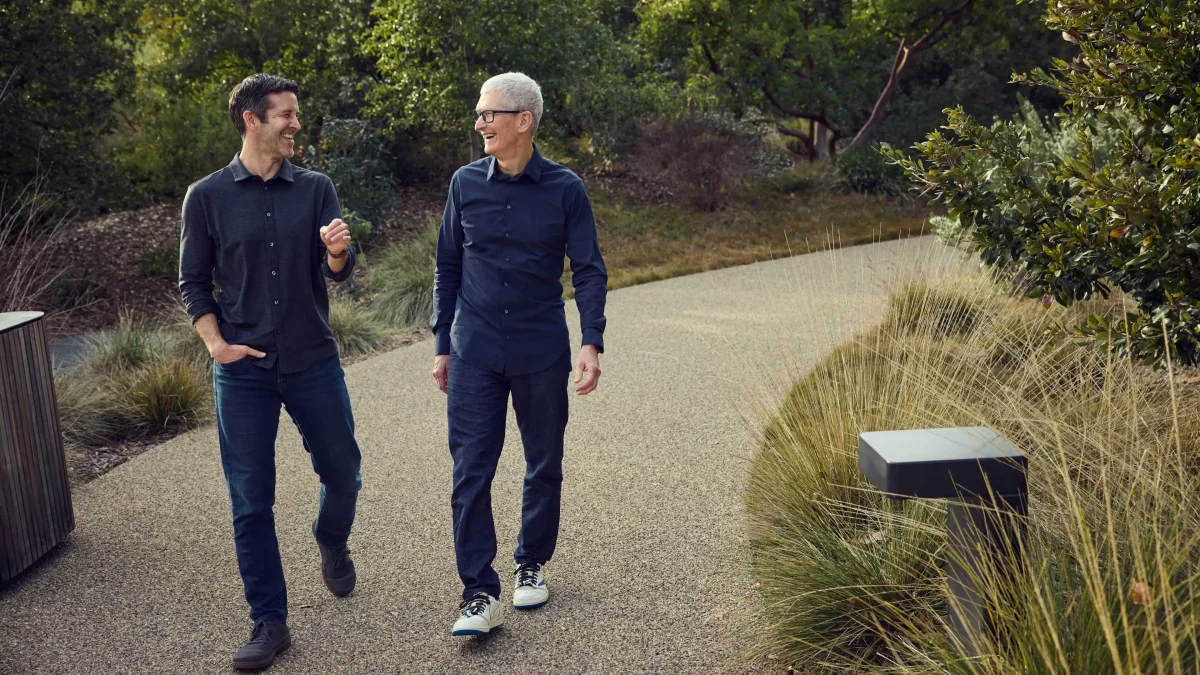 Apple: John Ternus assume como CEO com missão de acelerar a era da IA