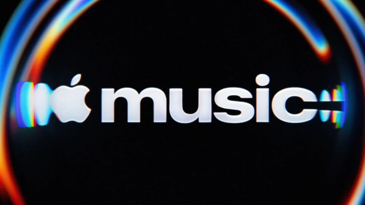 Apple Music adota logo preto e branco e estreia novo visual