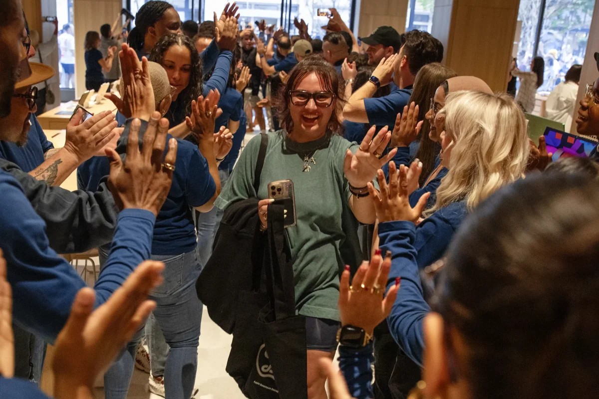 Apple: sete ondas de vazamentos impulsionam o iPhone dobrável