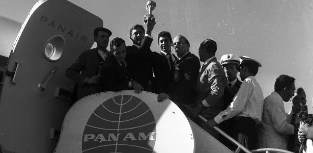 Argentina a um passo de romper tabu do bicampeonato