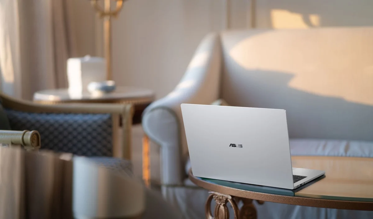 ASUS ExpertBook A7: armazenamento limitado a 512 GB