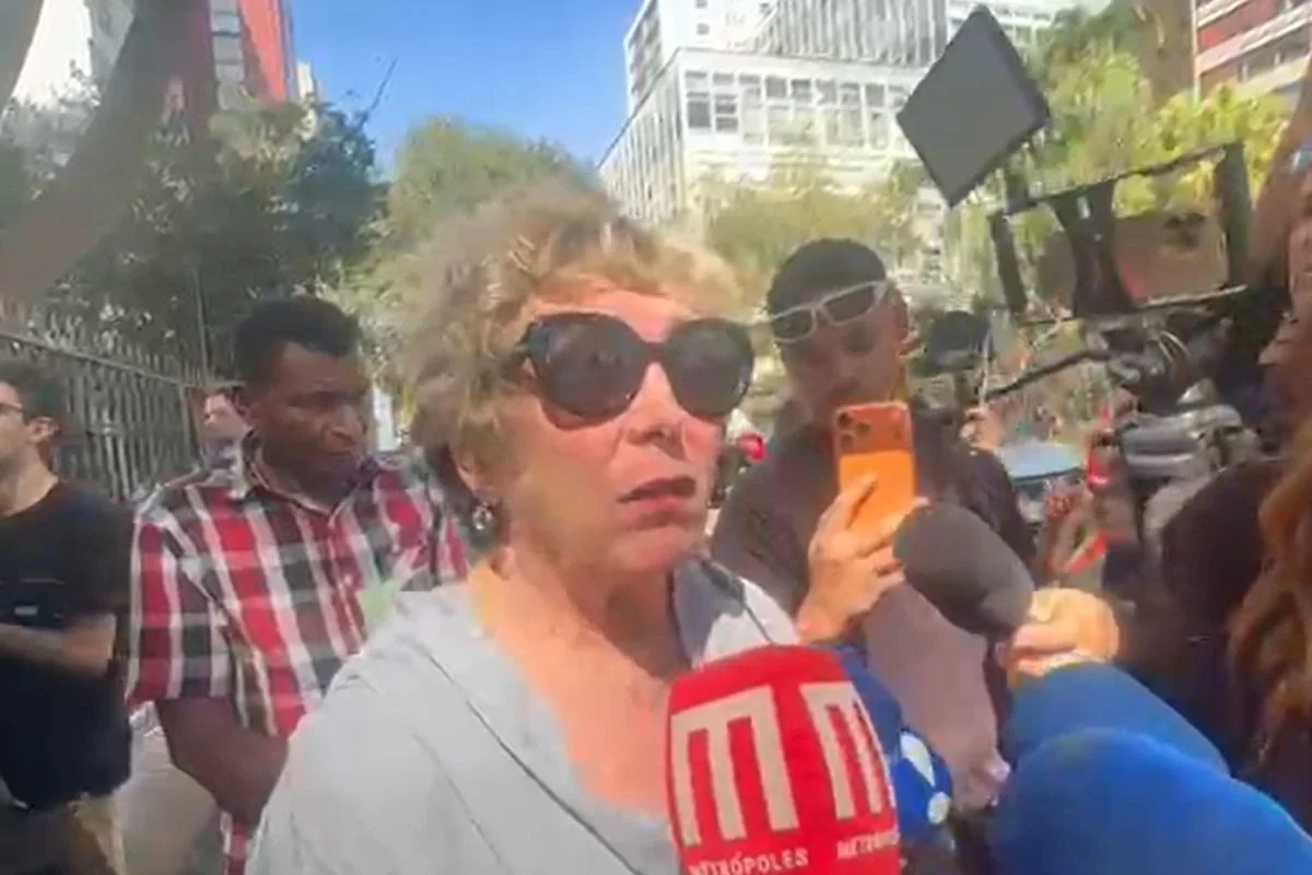 Bárbara Bruno chama Laura Cardoso de "uma gigante" no velório