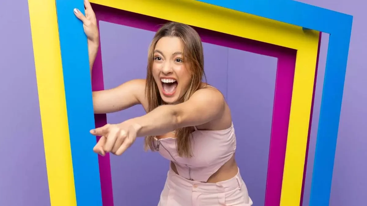 Beatriz Reis: salto enrosca e causa perrengue em Milão