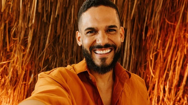 Brenno Casagrande lança NUSOM e revisita "Pétala" de Djavan