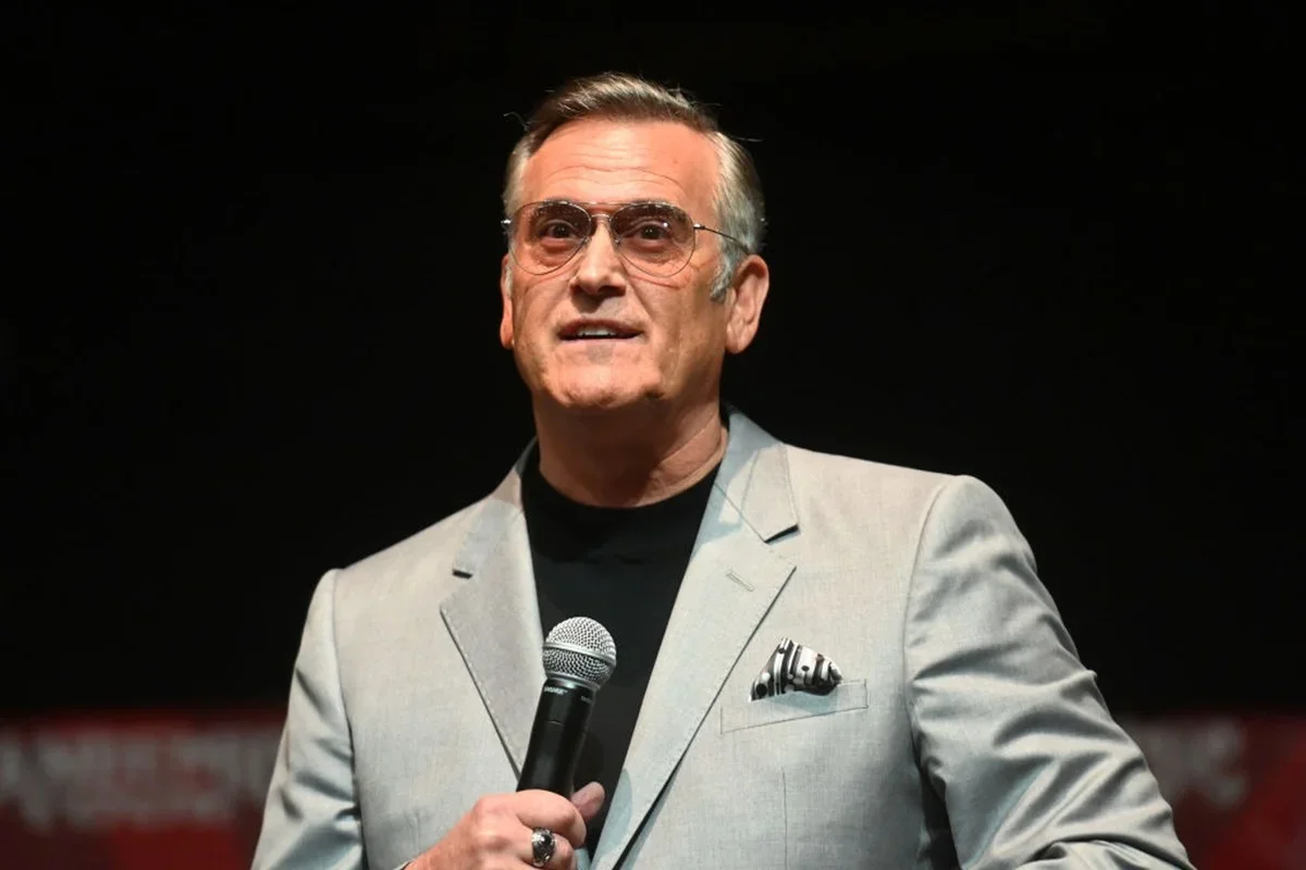 Bruce Campbell recebe prognóstico de cerca de cinco anos