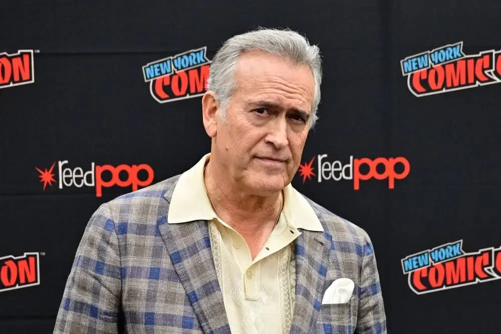 Bruce Campbell tem prognóstico de cinco anos e segue trabalhando