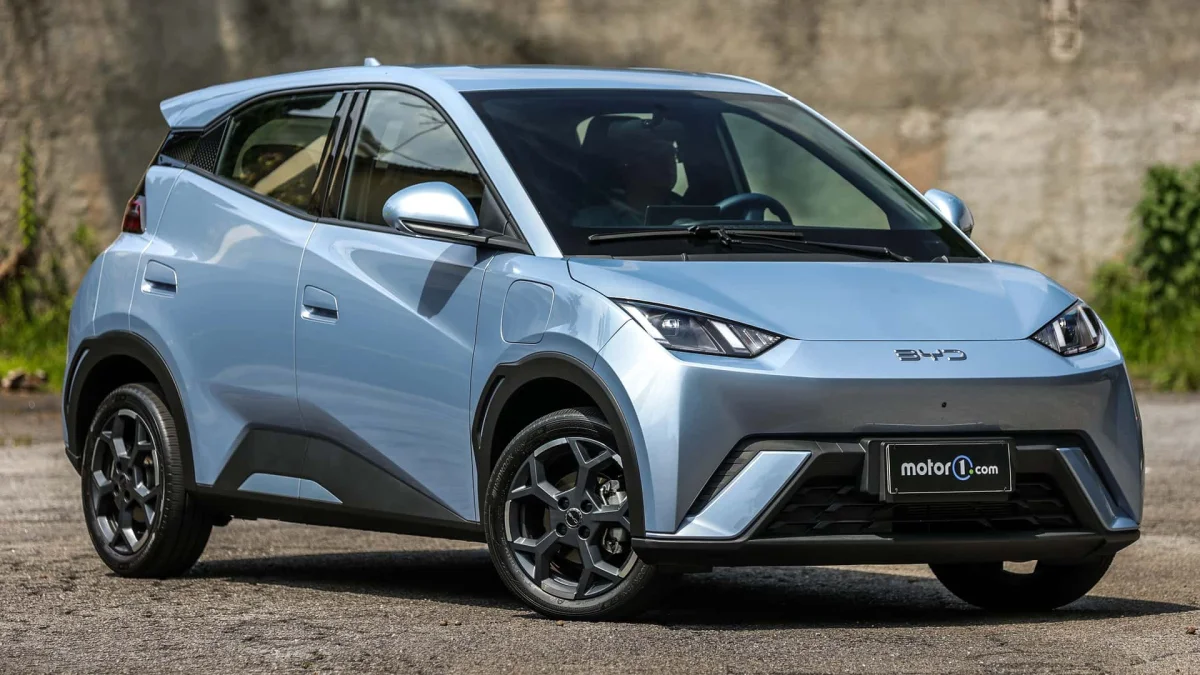 BYD Dolphin Mini alcança 3º lugar e se aproxima de recorde mensal