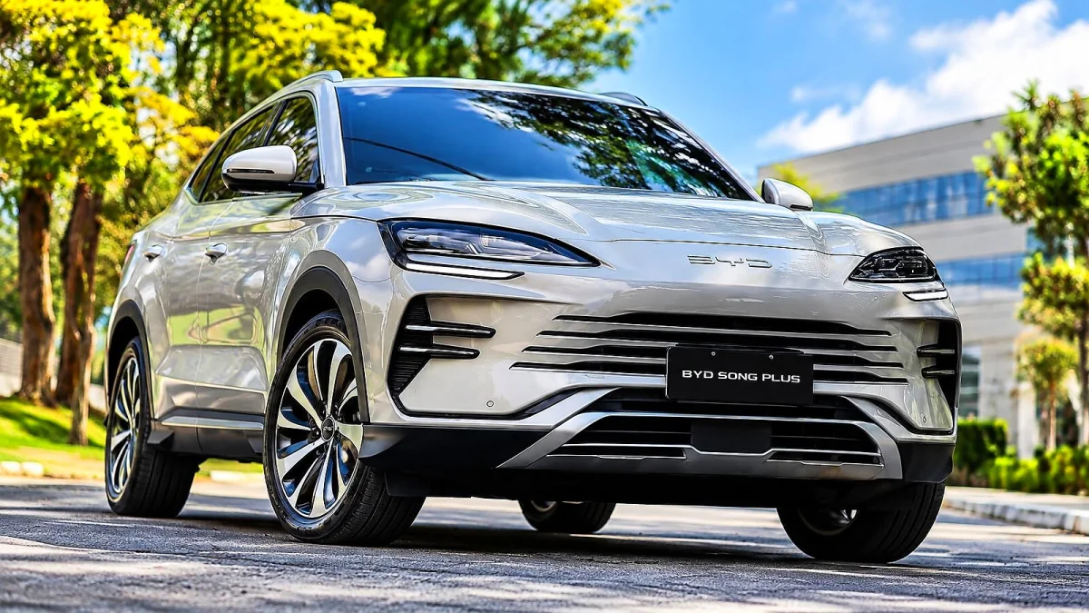 BYD King GL recebe desconto de R$ 25 mil na promoção