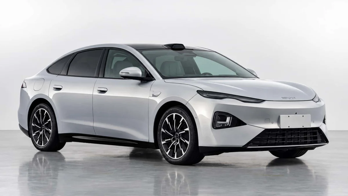 BYD Seal ganha salto para bateria Blade 2.0 e nova geração