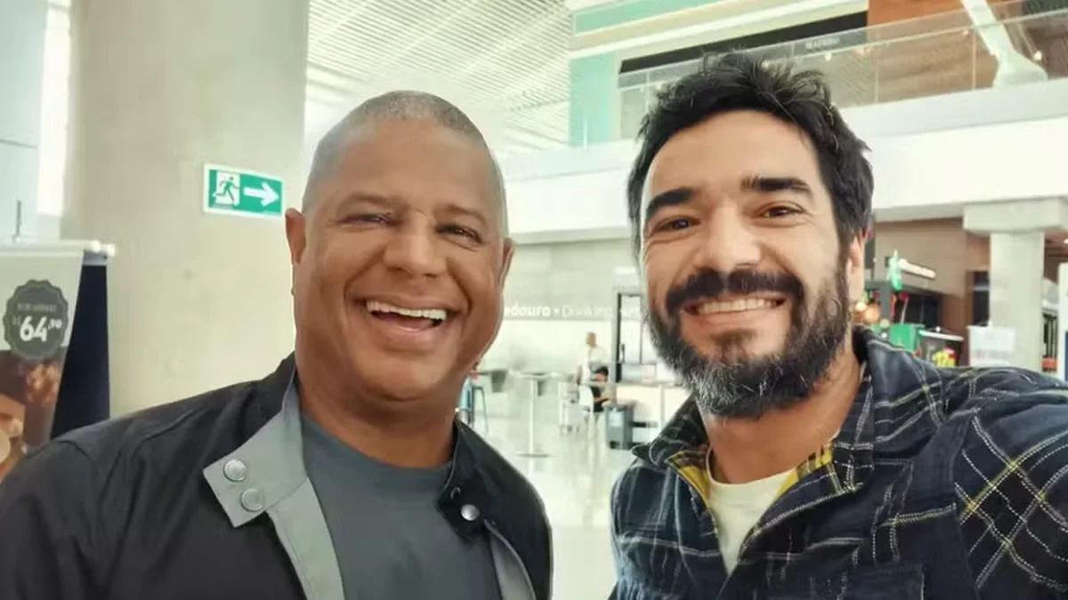 Caio Blat celebra encontro com Marcelinho, "maior ídolo"