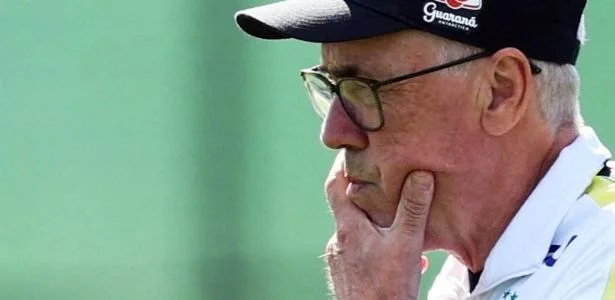 Cartões deixam Brasil em 3º do Grupo C e beneficiam Marrocos