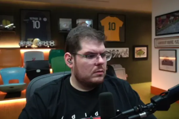 Casimiro Miguel reage a fãs que chamaram Lucia, de GTA 6, de "gostosa"