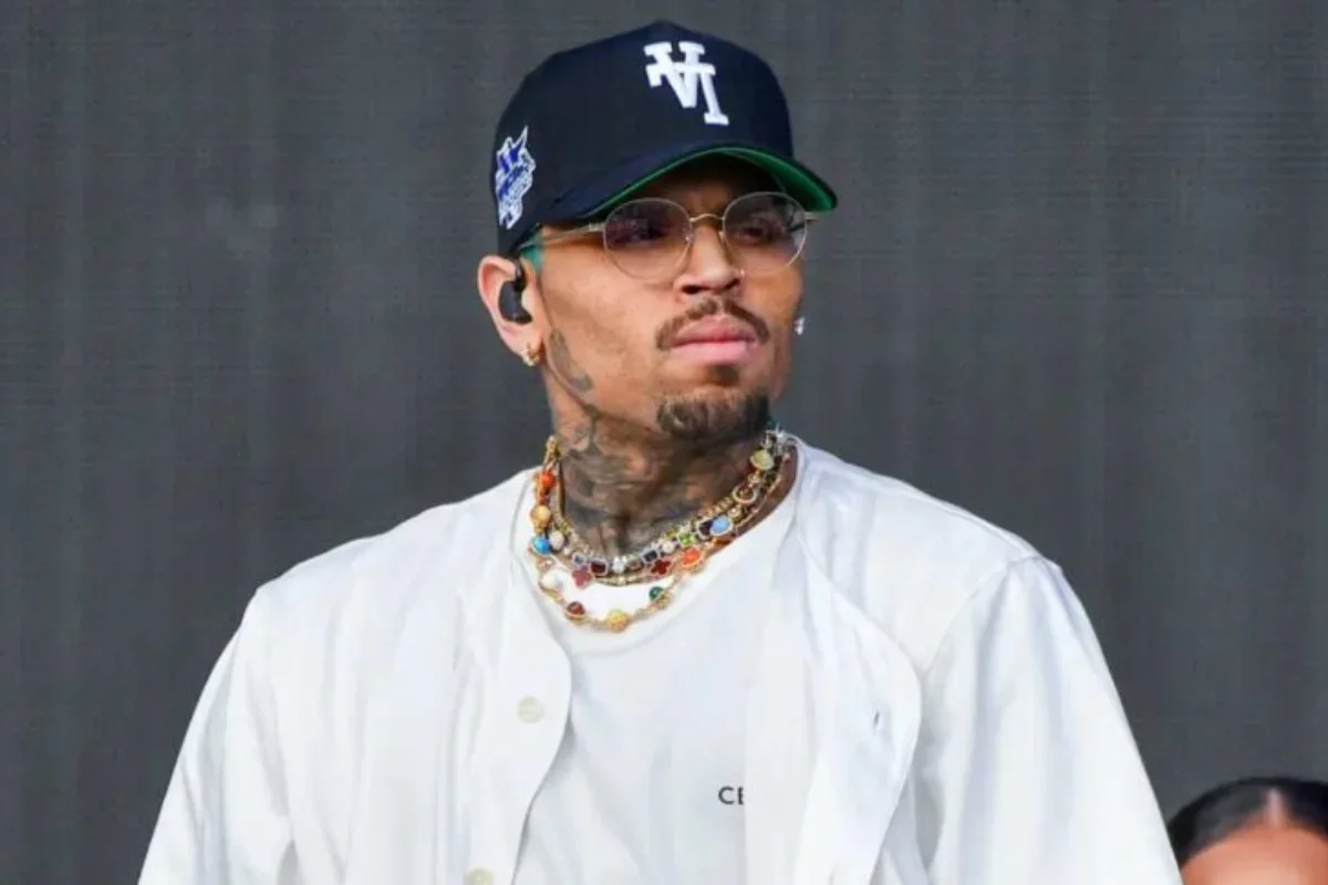 Chris Brown pode pegar até 3 anos por agressão em boate