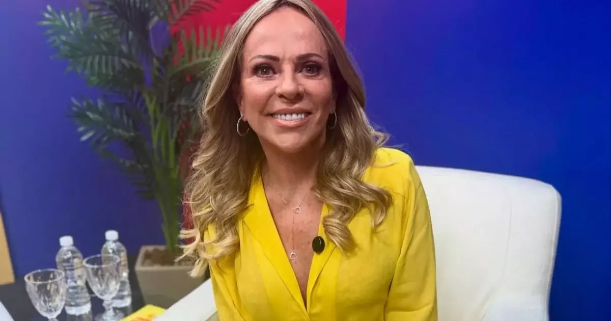 Christina Rocha assume Cabine de Descompressão em A Fazenda 18