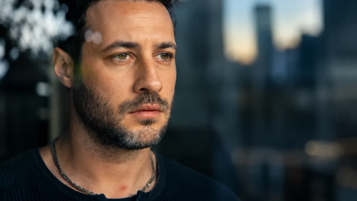 Conheço Você: İlker perseguiu Emre antes do acidente
