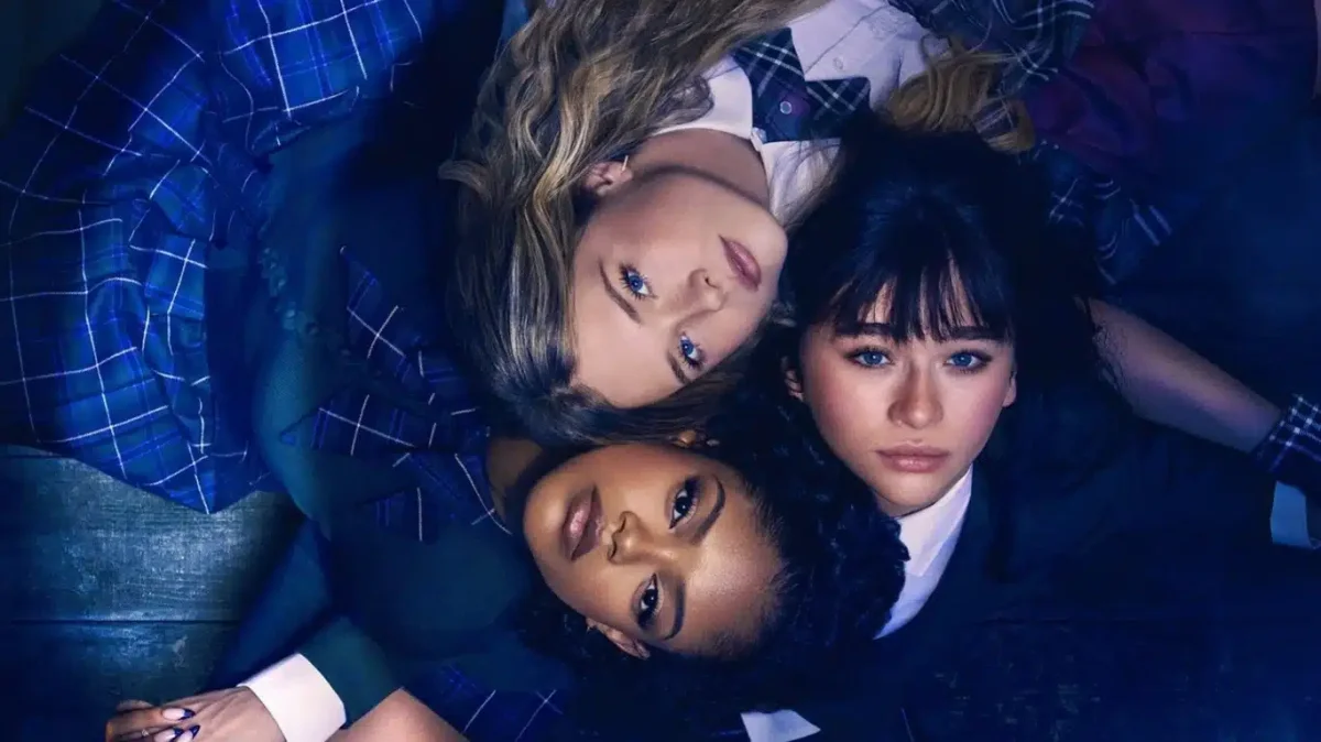 Coven Academy: Miss Graves é revelada como mãe biológica de Briar