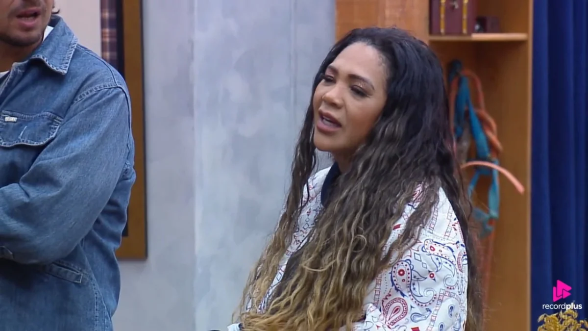 Darlin Ferrattry fala em desistir em A Fazenda 18