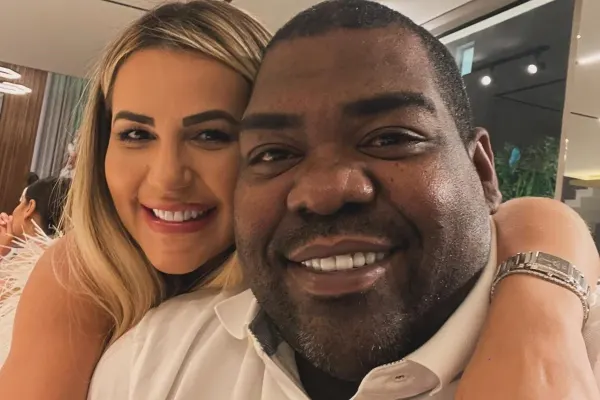 Deolane Bezerra profundamente abatida com morte de Nego Jader