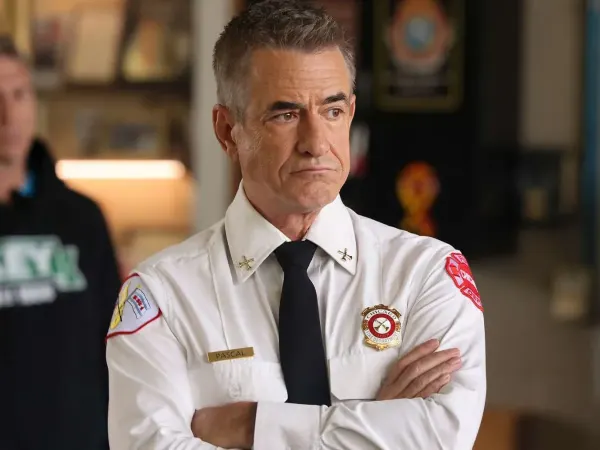 Dermot Mulroney sai de Chicago Fire; Severide deve liderar