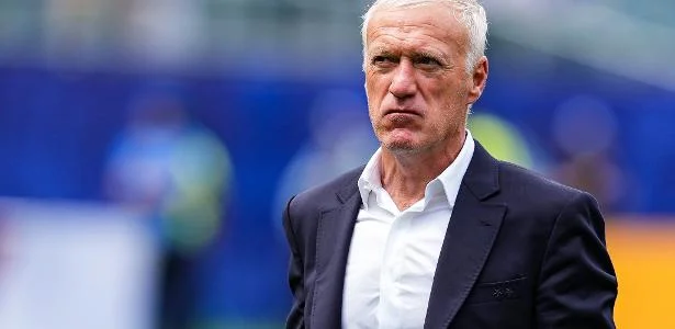 Deschamps se afasta; Guy Stéphan comanda a França interinamente