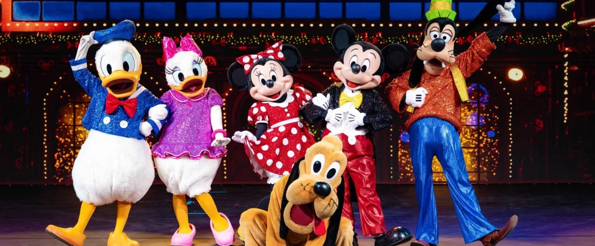 Disney Celebra: parque de Natal em Curitiba amplia para 88 mil m²