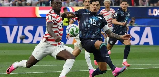 Duelo decisivo: Paraguai e Austrália lutam por vaga no Grupo D