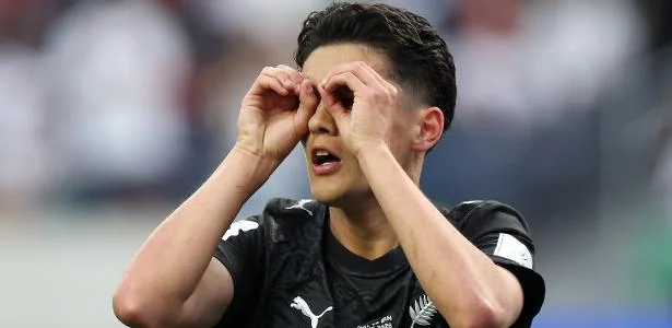 Elijah Just assume artilharia da Copa com dois gols