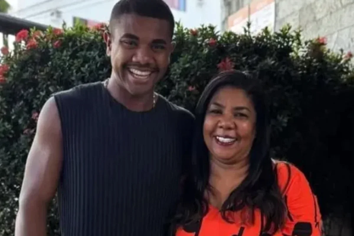Elisângela Brito: médicos cobram mais por ser mãe de Davi