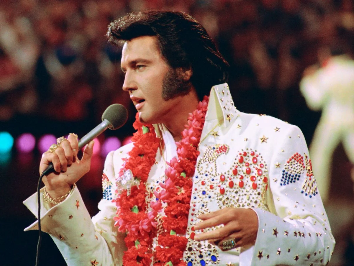 Elvis Presley: turnê em seis capitais e exposição com 400 itens